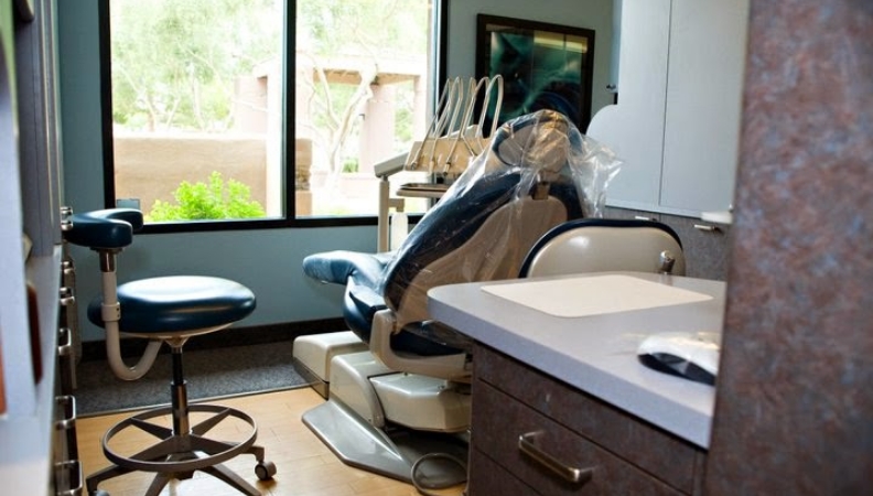 Dental treatment room